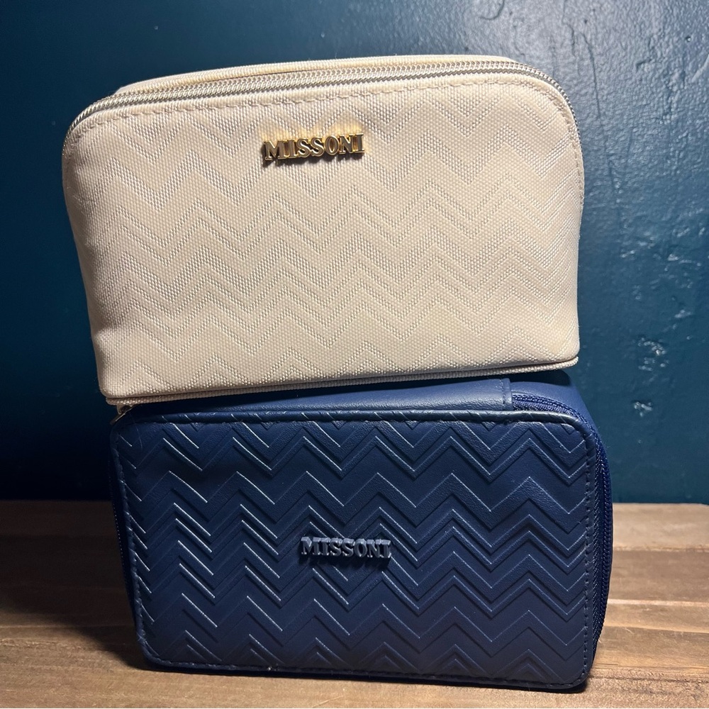 Lot Of 2 Missoni for Delta First Class Cosmetic Toiletry Bags Navy White EUC